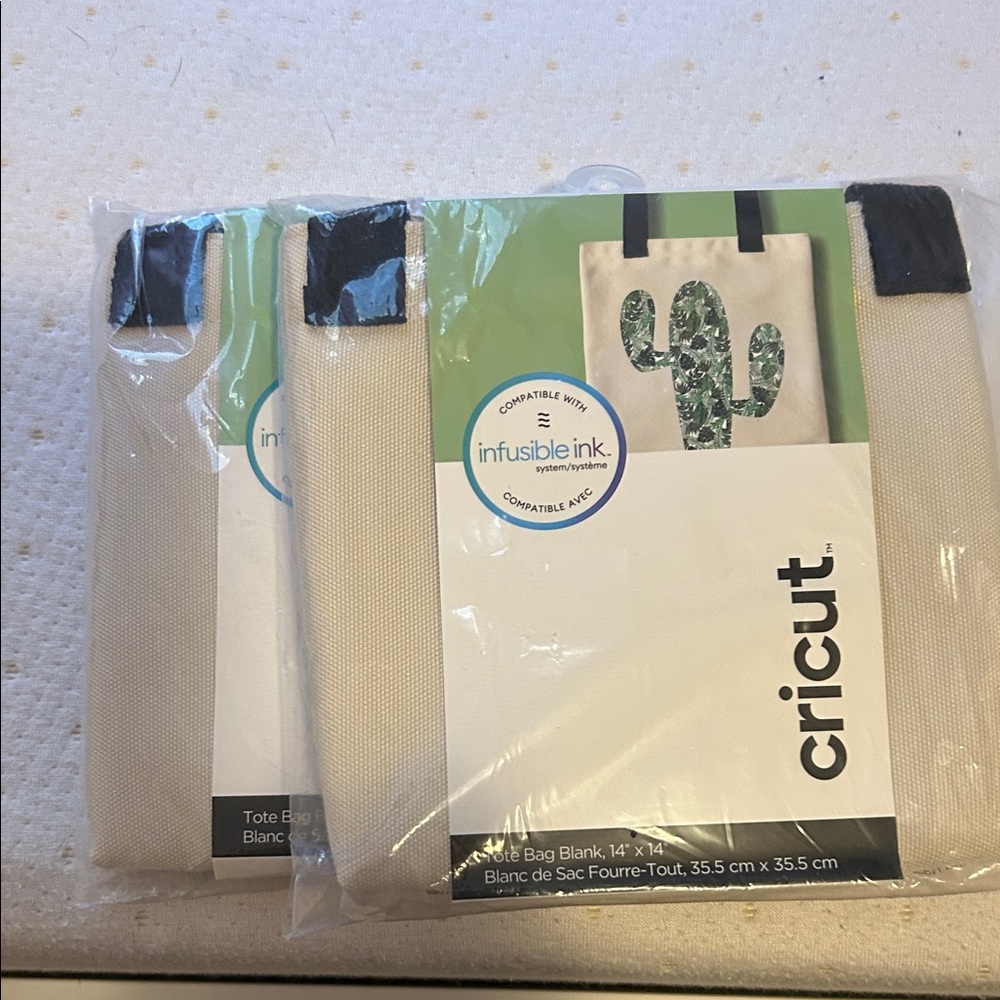 Cricut Infusible Ink Compatible Tote Bags.